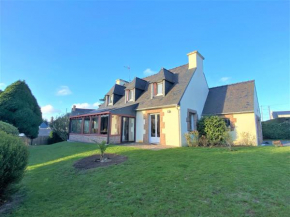 Maison avec jardin, WIFI dans un quartier calme au centre de Perros-Guirec - Réf 941